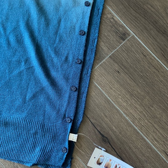 Infinity Scarf - multi function button up infinity spring scarf Two tone - Picture 3 of 5